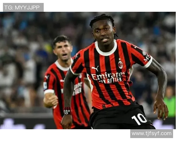 意甲消息称AC米兰与雨果索萨初步达成2026赛季加盟协议